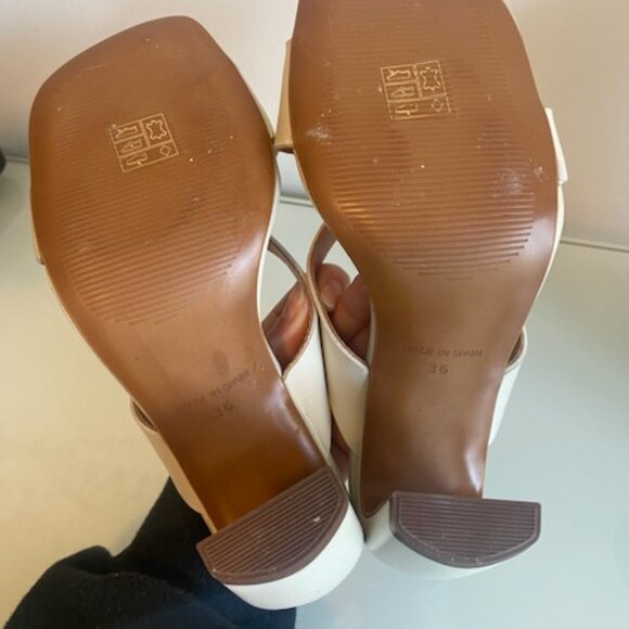 L'Intervalle Elexis Off-White Sandal - Picture 4 of 4